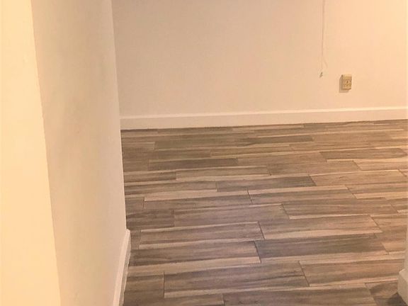 3rd image of 179 1st St #1