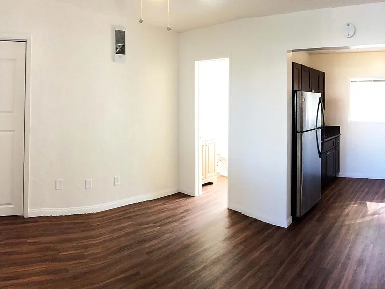 1739 Sunset Cliffs Blvd #3 — Photo 19
