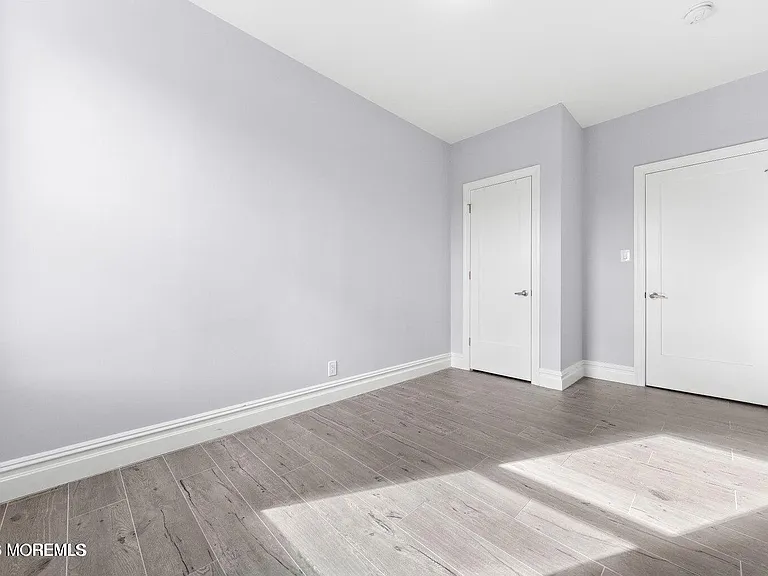 160 Monmouth St #2 — Photo 24