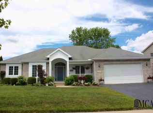 7301 Hidden Valley Dr, Lambertville, MI 48144