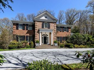 1232 Moores Hill Road, Laurel Hollow, NY 11791