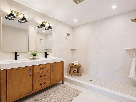 5th image of 68 Rowe St #2