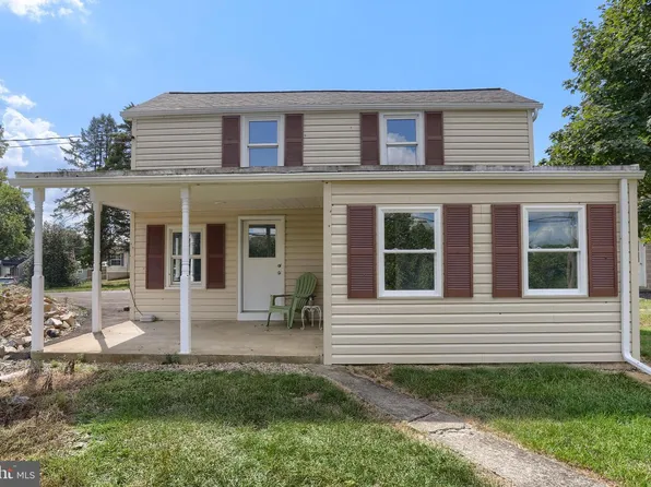 218 N Railroad St, Hummelstown, PA 17036