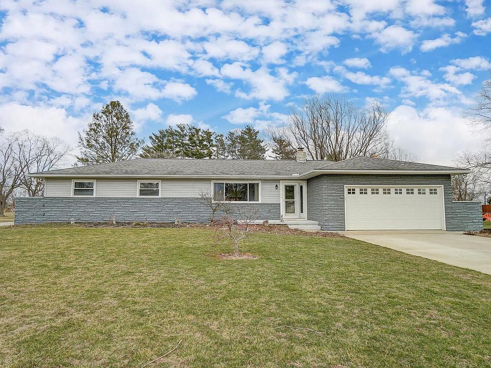 1st image of 400 Elnora Dr