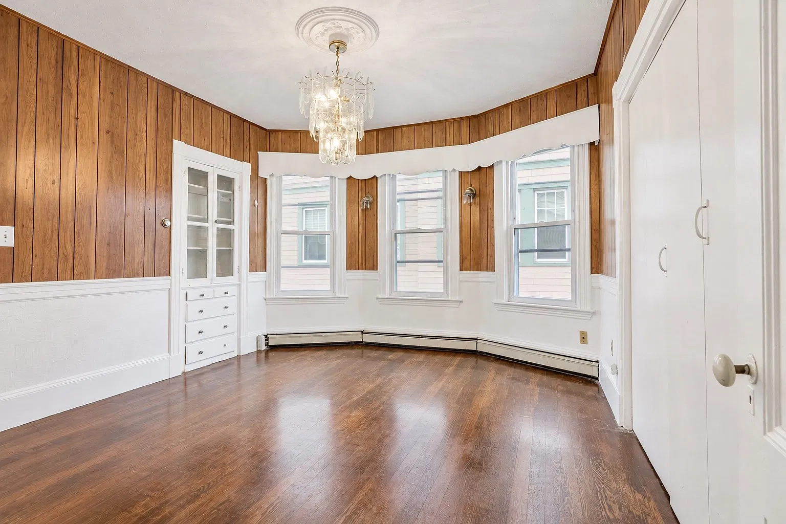 2 bed, 1.0 bath, 1208 sqft, $2,800 — Photo 4