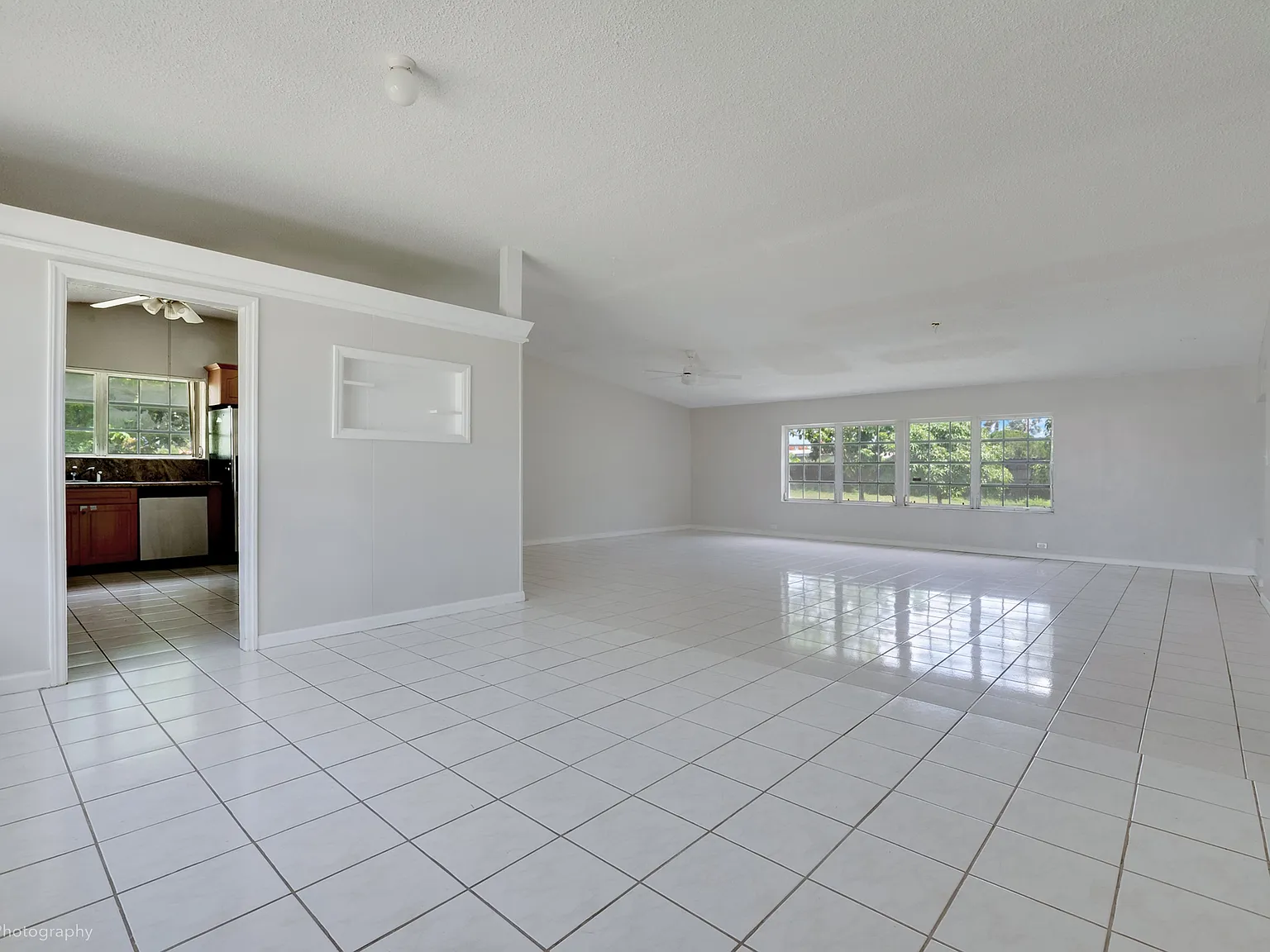 3 bed, 2138 sqft, $3,700 — Photo 3