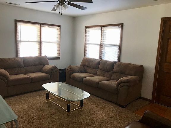 3rd image of 216 Fairlawn Dr