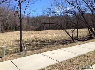8 Old Lafayette Ln, Black Mountain, NC 28711