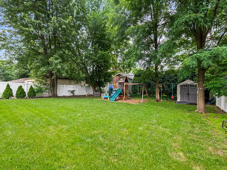 632 N Hickory Ave — Photo 25