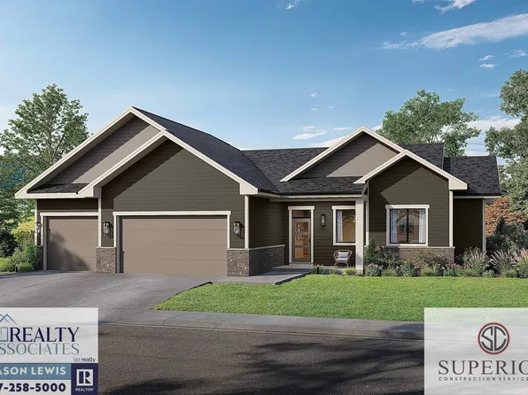 1141 River Heights Dr, Mills, WY 82604