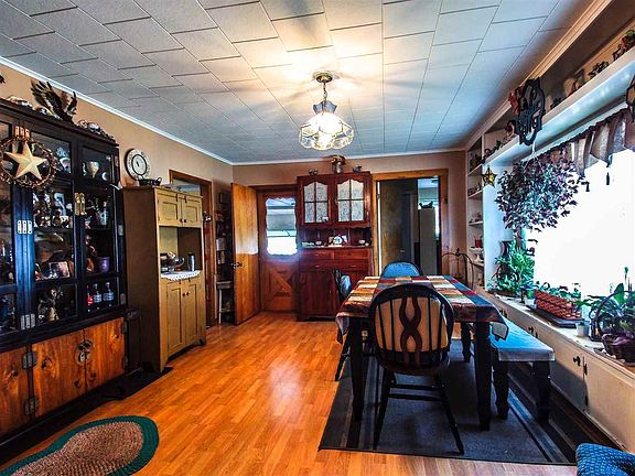 3rd image of 268 W Main St
