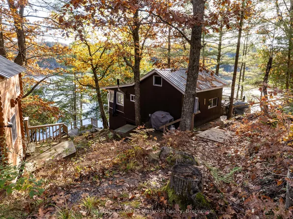 1060 Skeleton Lake 3 Rd #1, Muskoka Lakes, ON P0B 1M0