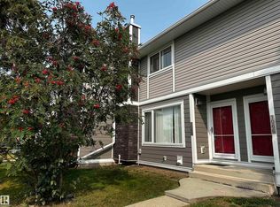 Sandhurst, Edmonton, AB T6K 3Y1