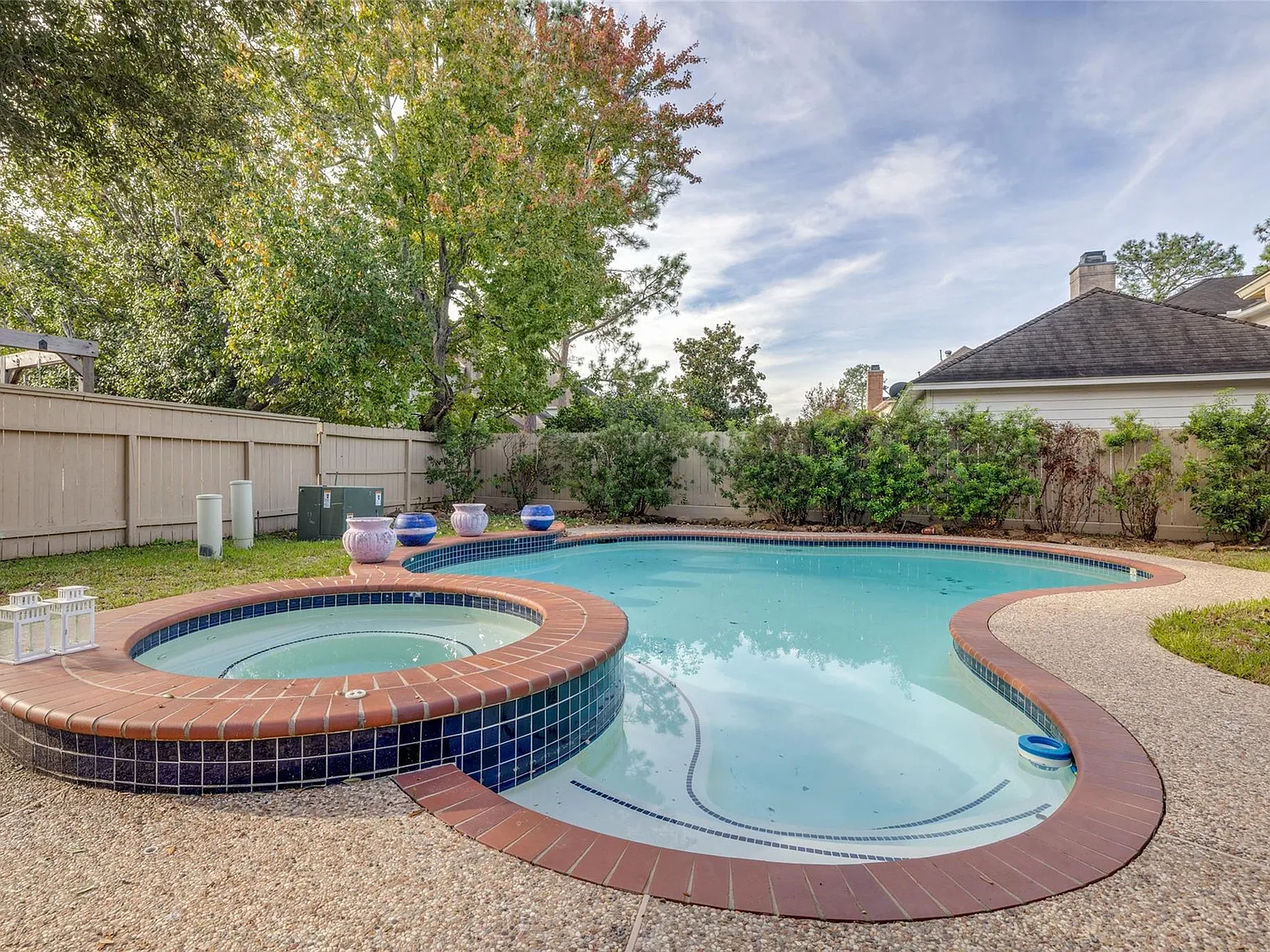 4 bed, 3.5 bath, 3545 sqft, $5,200 — Photo 2