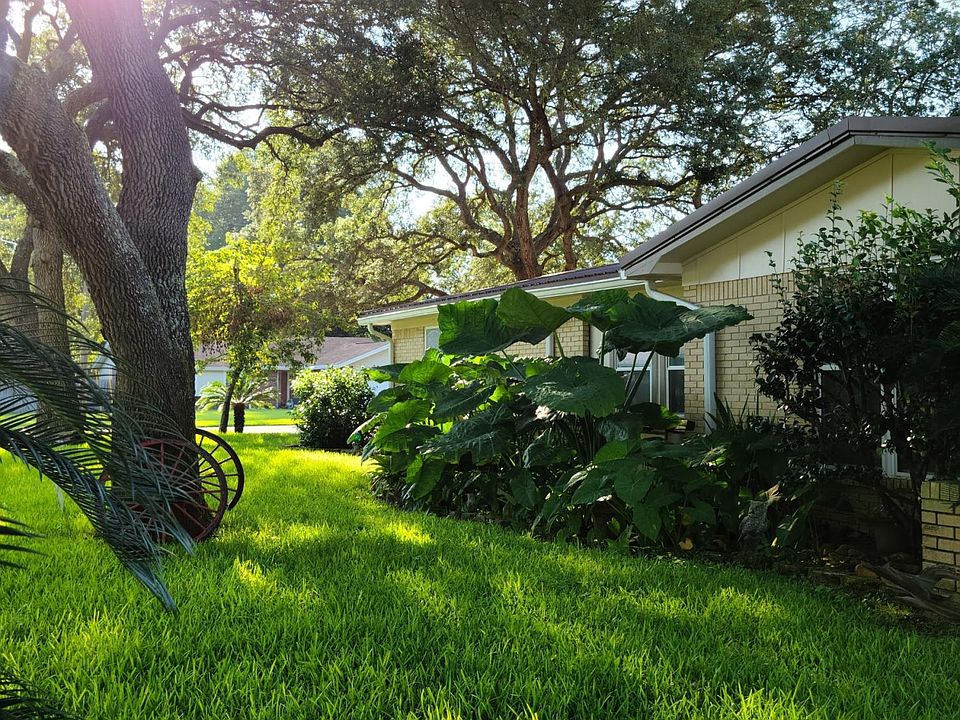 1st image of 600 Lombard Cir