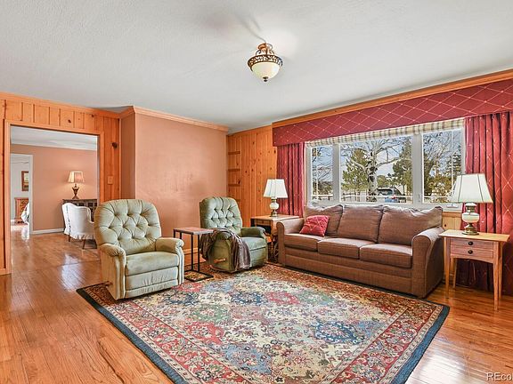 5th image of 4025 Arrowhead Dr