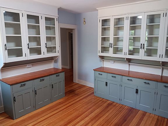 3rd image of 6-10 Manville St #3
