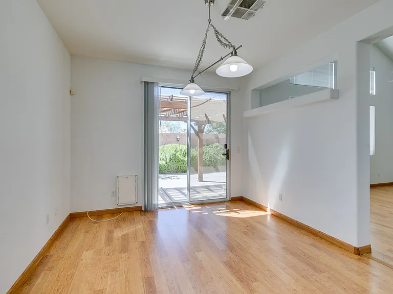 2760 Saigon Dr — Photo 28