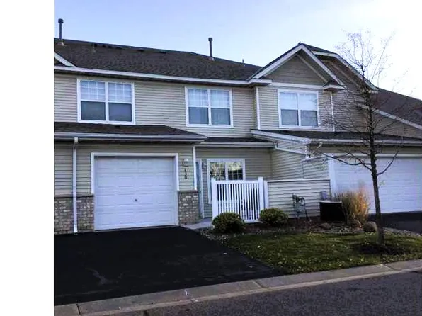 430 Hickory Ln N, Oakdale, MN 55128