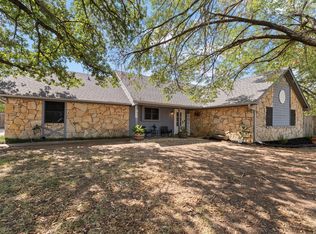 312 Trailwood Dr, Joshua, TX 76058