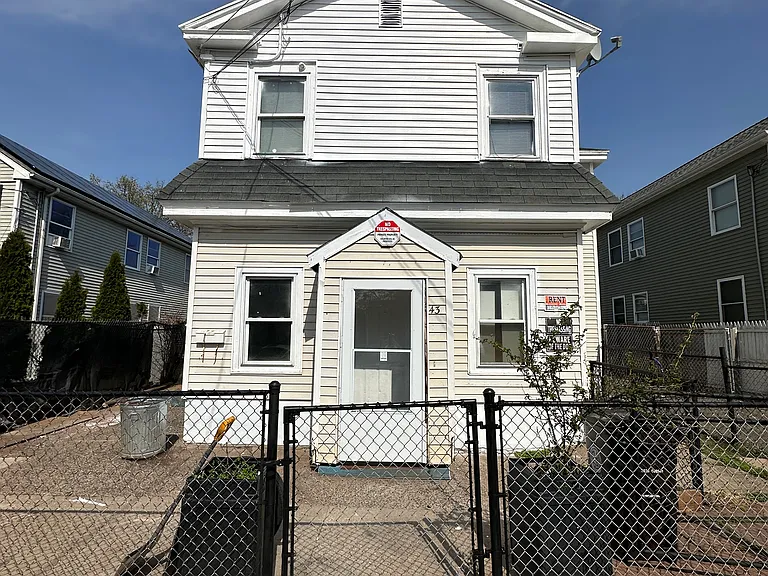 31 Elliott St #1 — Photo 22