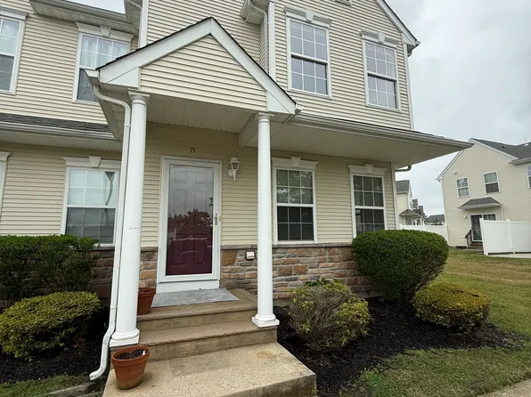 71 Jamestown Blvd, Hammonton, NJ 08037