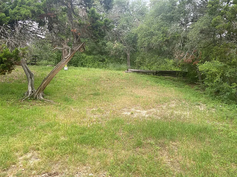 7702 Pitter Pat Ln — Photo 10