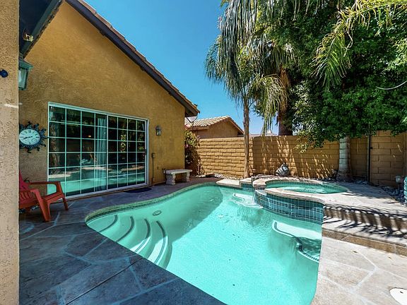 4th image of 52990 Avenida Alvarado