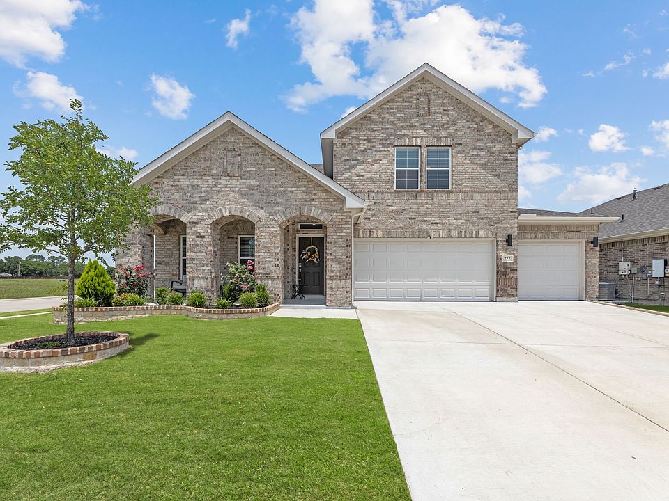 1st image of 722 Cari Ln