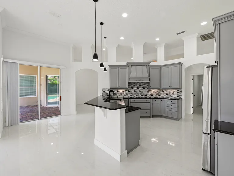 5224 Vistamere Ct — Photo 18