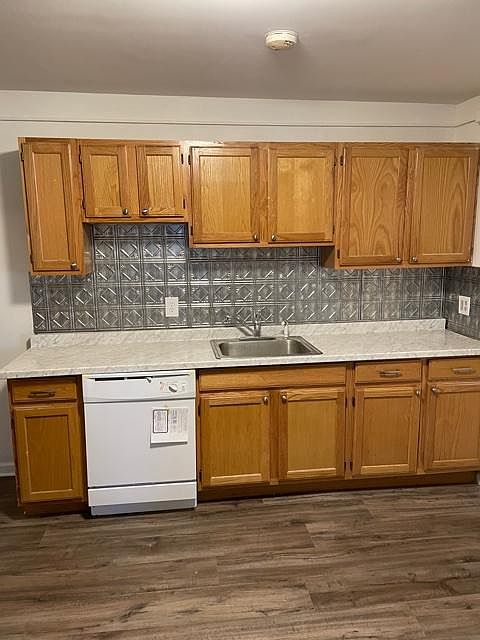 1st image of 540 New York St #2