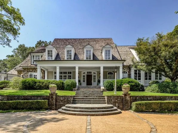 4700 Woodvale Dr, Atlanta, GA 30327