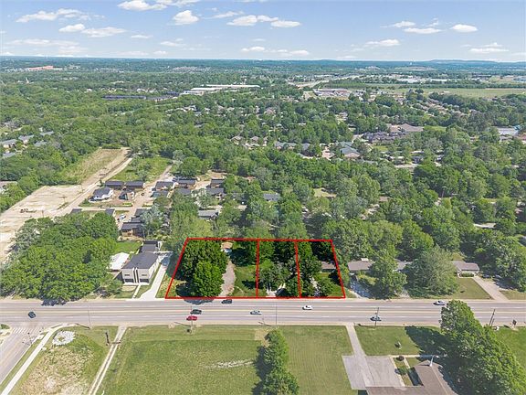 3rd image of 2418-2510 W Wedington Dr #2460