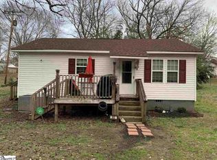 303 S Lee St, Chesnee, SC 29323