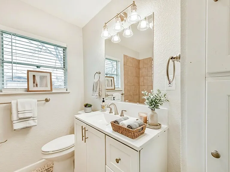 5855 Beldart St — Photo 19