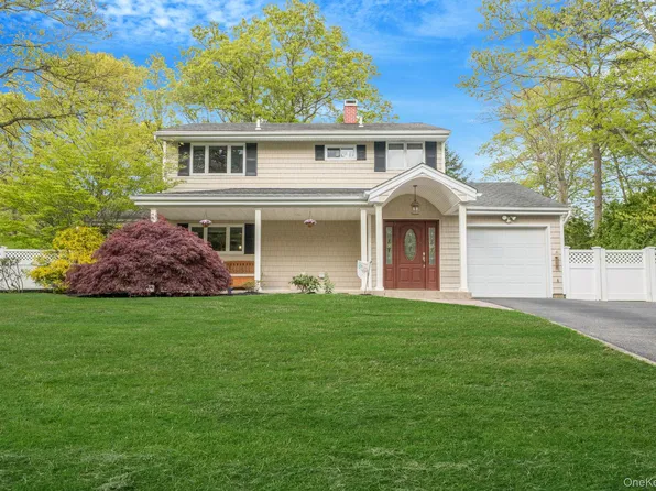37 Marc Drive, Ridge, NY 11961