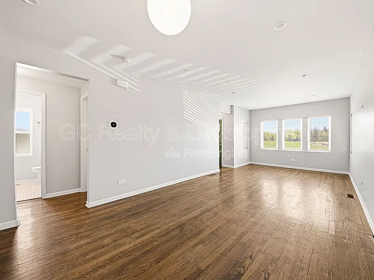 2036 S 1st Ave — Photo 3