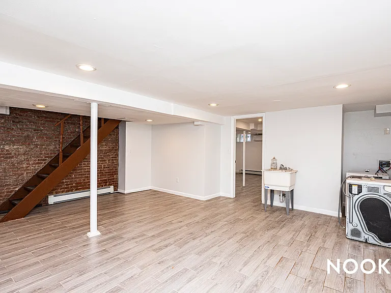 1869 Greene Ave #1A — Photo 33