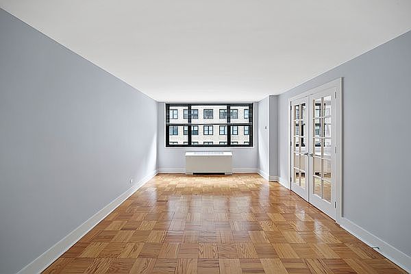 1st image of 315 W 57th St APT 9b