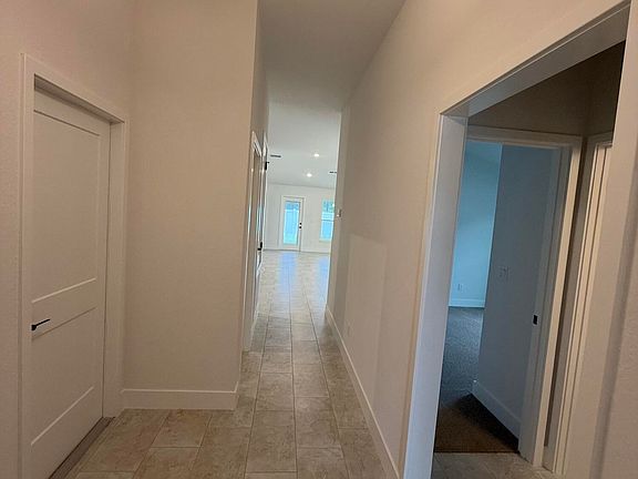 3rd image of 11611 Grace Rd