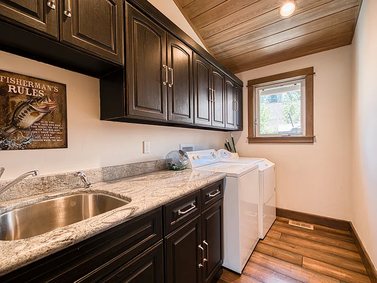 8204 Meeks Bay Ave — Photo 33