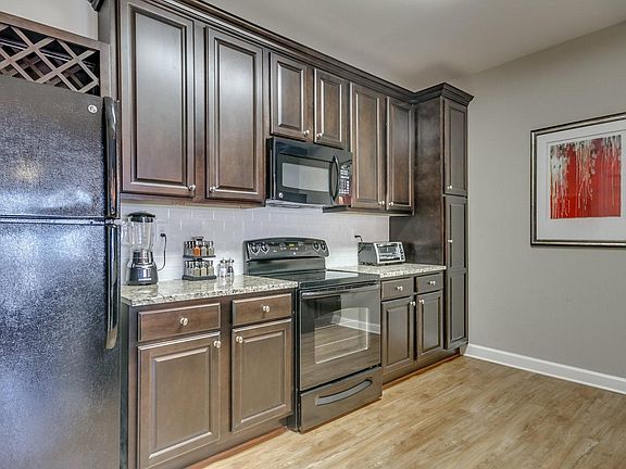 4th image of 380 14th Pl E APT 522