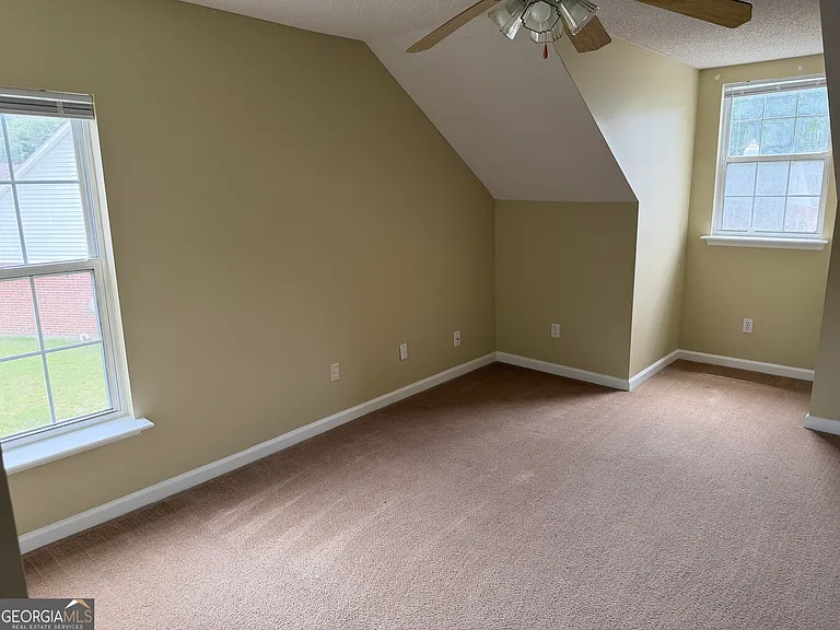 205 Saint Charles Pl #A — Photo 10