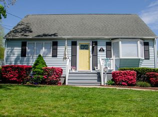 248 S 8th St, Lindenhurst, NY 11757