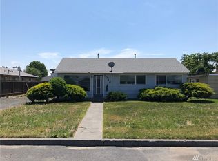 1042 E Oak St, Othello, WA 99344