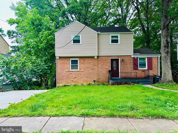 2500 Lake Ave