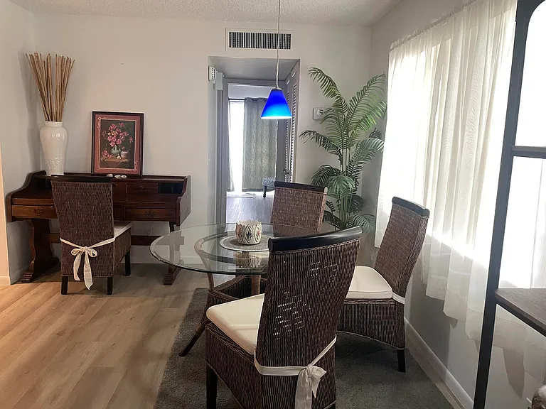 369 Burgundy Ave #369-H — Photo 8