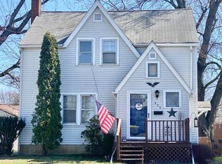 423 N Seltzer St, Crestline, OH 44827
