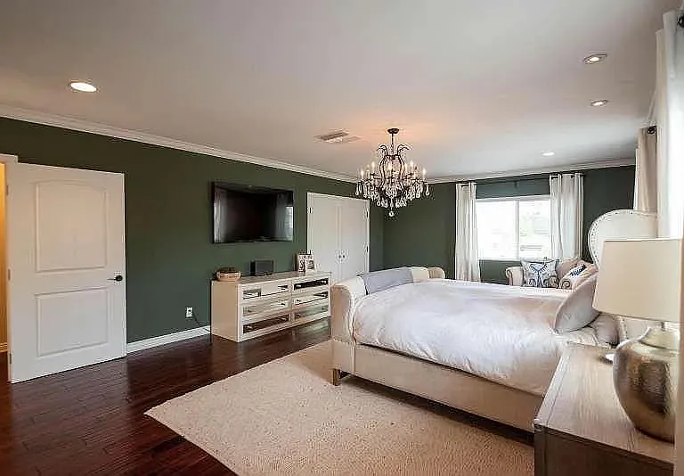 7403 Alverstone Ave — Photo 33