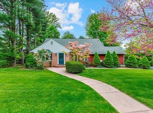 6 Copper Beech Cir, White Plains, NY 10605
